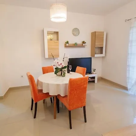 2 Bedrooms Relax-split * Split